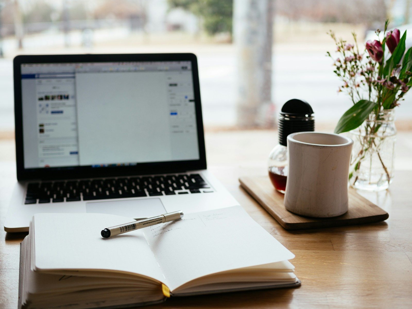 Automatizare articole SEO